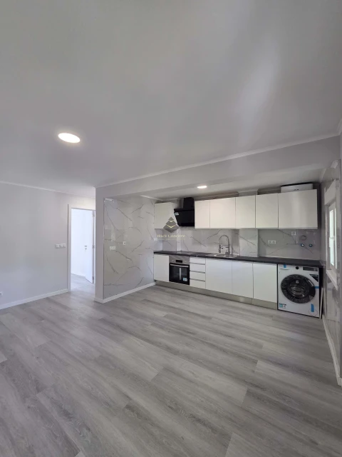 Apartamento T3 para Venda em Laranjeiro e Feijó