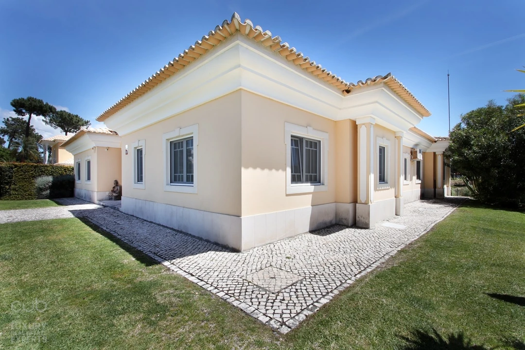 Moradia T5 para Venda em Charneca de Caparica e Sobreda Foto 70