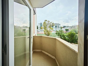 Apartamento T3 para Venda em São Domingos de Benfica