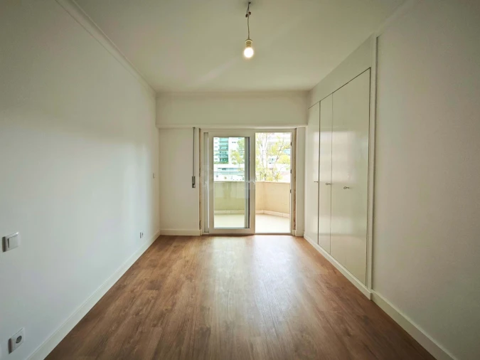 Apartamento T3 para Venda em São Domingos de Benfica Foto 23