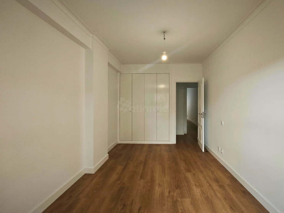 Apartamento T3 para Venda em São Domingos de Benfica Foto 13