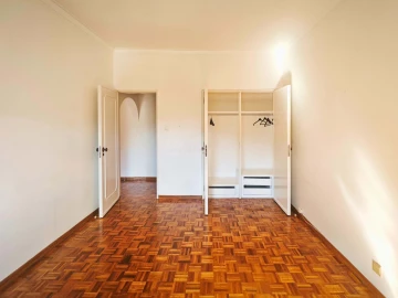 Apartamento T2 para Venda em Mina de Água