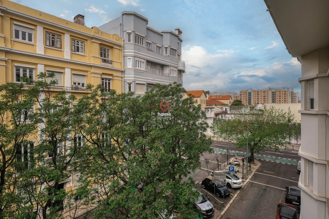 Apartamento T5 para Venda em Avenidas Novas Foto 16