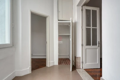 Apartamento T5 para Venda em Avenidas Novas
