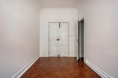 Apartamento T5 para Venda em Avenidas Novas