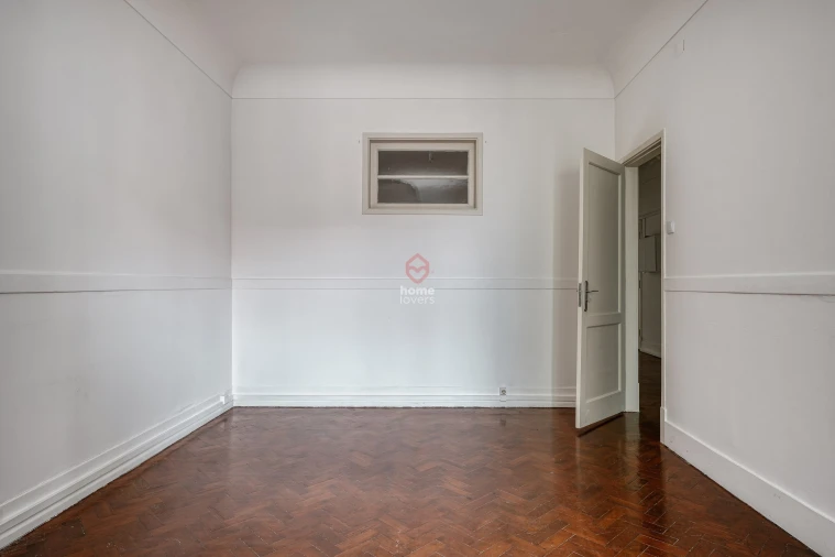 Apartamento T5 para Venda em Avenidas Novas Foto 22