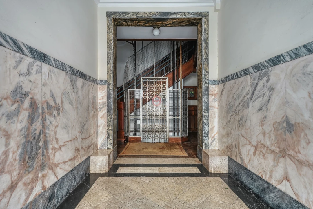 Apartamento T5 para Venda em Avenidas Novas Foto 29