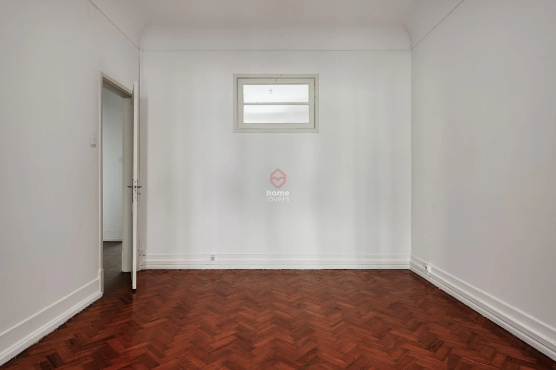 Apartamento T5 para Venda em Avenidas Novas Foto 17