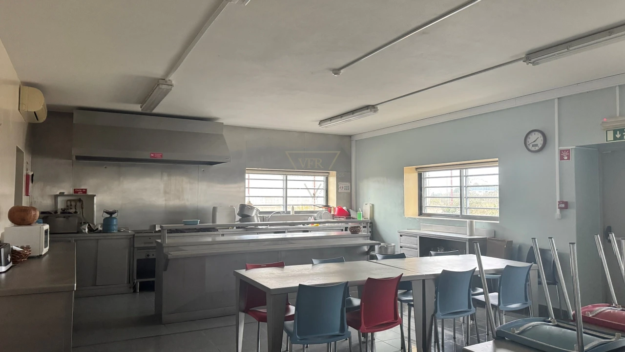 Armazém para Venda em Samora Correia Foto 22