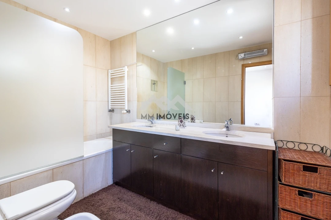 Apartamento T3 para Arrendamento em Santa Marinha e São Pedro da Afurada Foto 21