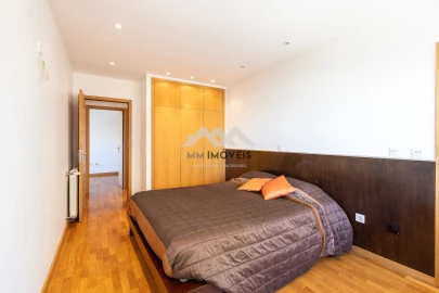 Apartamento T3 para Arrendamento em Santa Marinha e São Pedro da Afurada