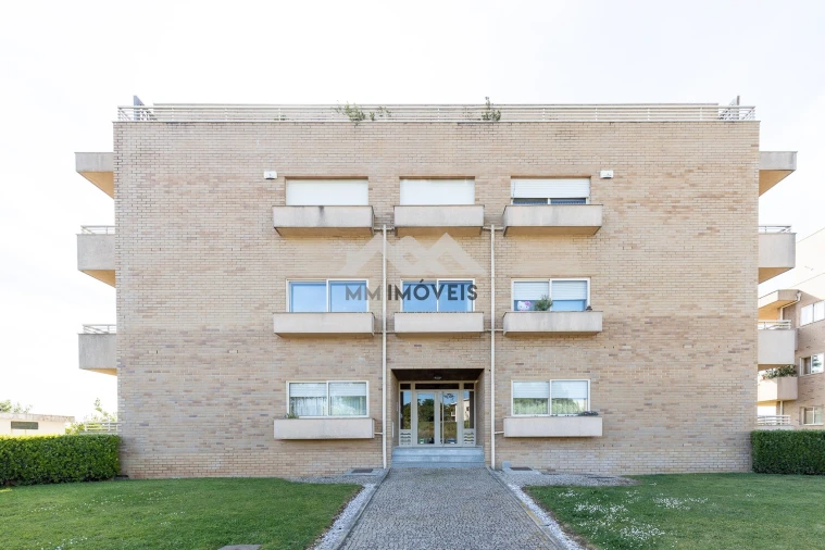 Apartamento T3 para Arrendamento em Santa Marinha e São Pedro da Afurada Foto 9