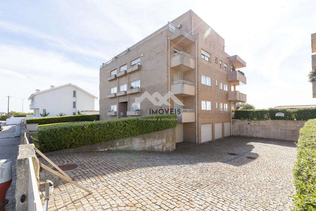 Apartamento T3 para Arrendamento em Santa Marinha e São Pedro da Afurada Foto 18