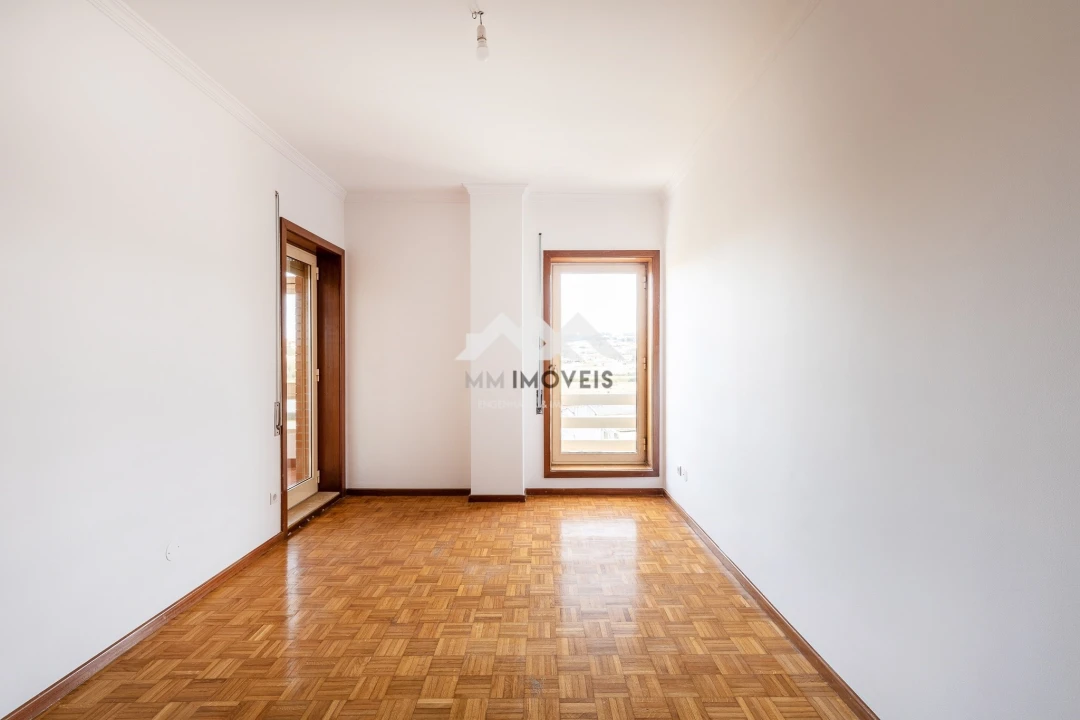 Apartamento T2 para Arrendamento em Fânzeres e São Pedro da Cova Foto 5