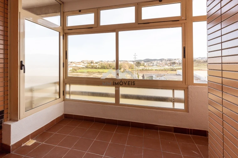 Apartamento T2 para Arrendamento em Fânzeres e São Pedro da Cova Foto 12