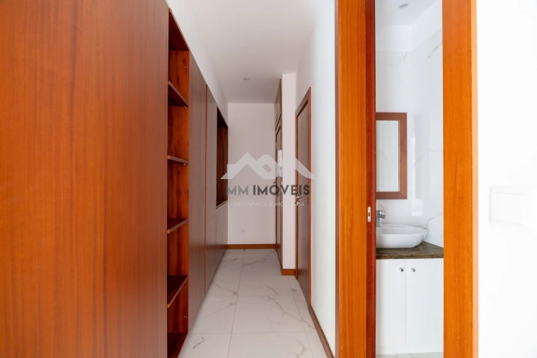 Apartamento T2 para Arrendamento em Cedofeita, Santo Ildefonso, Sé, Miragaia, São Nicolau e Vitória Foto 22