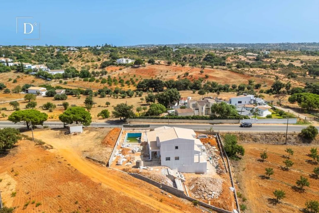 Moradia T6 para Venda em Albufeira e Olhos de Água Foto 25