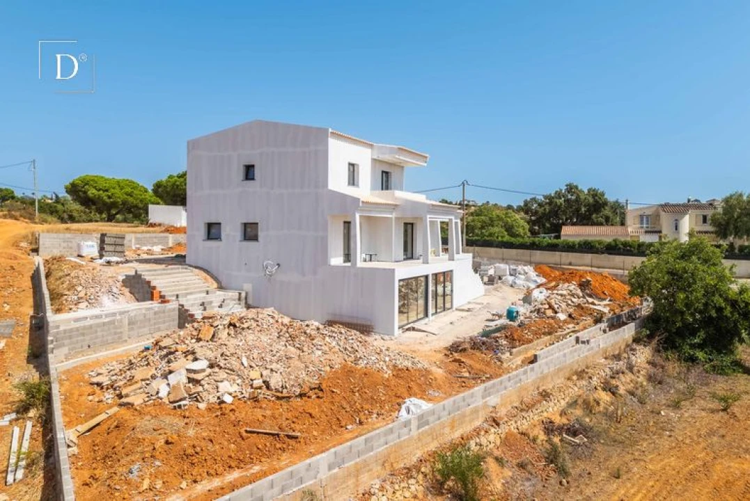 Moradia T6 para Venda em Albufeira e Olhos de Água Foto 18