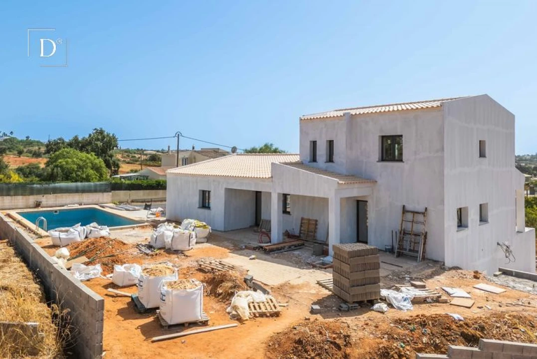 Moradia T6 para Venda em Albufeira e Olhos de Água Foto 7
