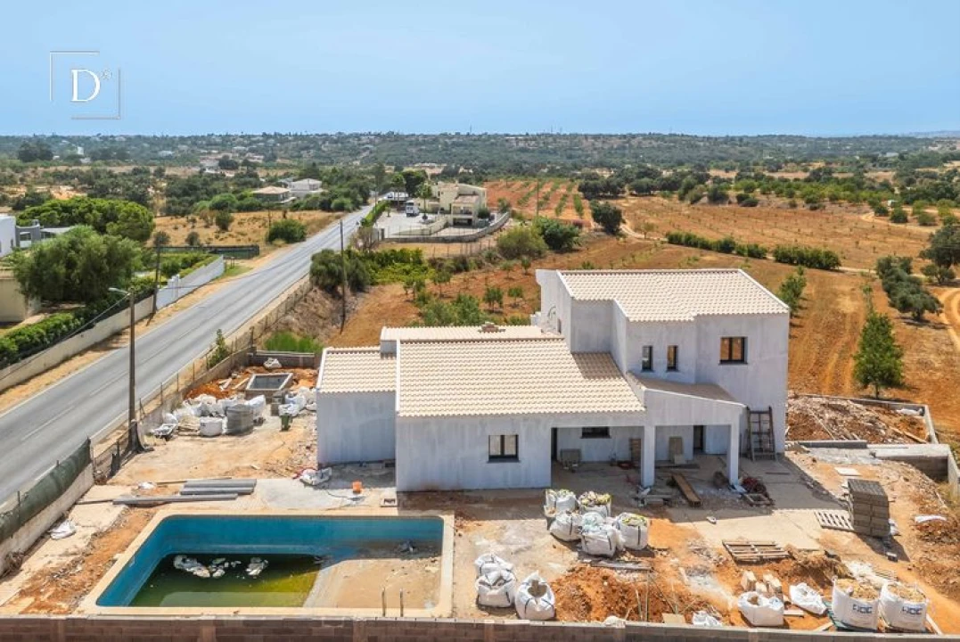 Moradia T6 para Venda em Albufeira e Olhos de Água Foto 20
