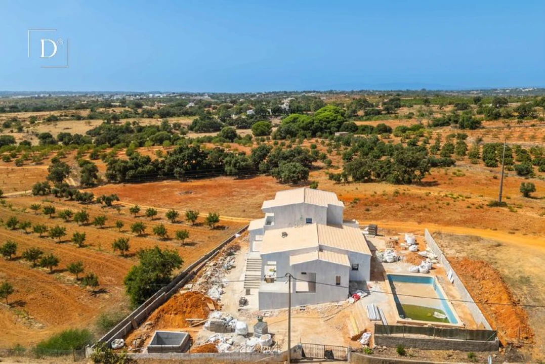 Moradia T6 para Venda em Albufeira e Olhos de Água Foto 24