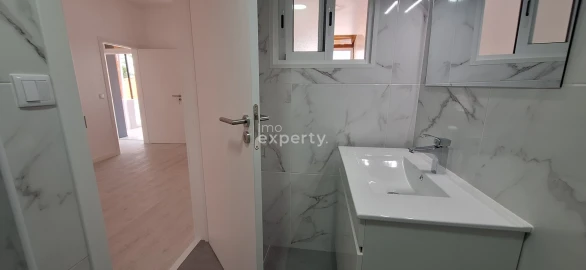 Apartamento T2 para Venda em Funchal (Santa Luzia)