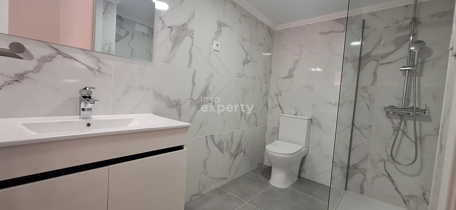 Apartamento T2 para Venda em Funchal (Santa Luzia) Foto 7