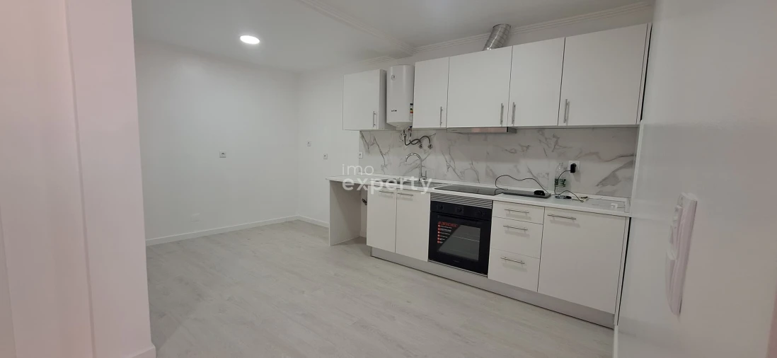 Apartamento T2 para Venda em Funchal (Santa Luzia) Foto 17