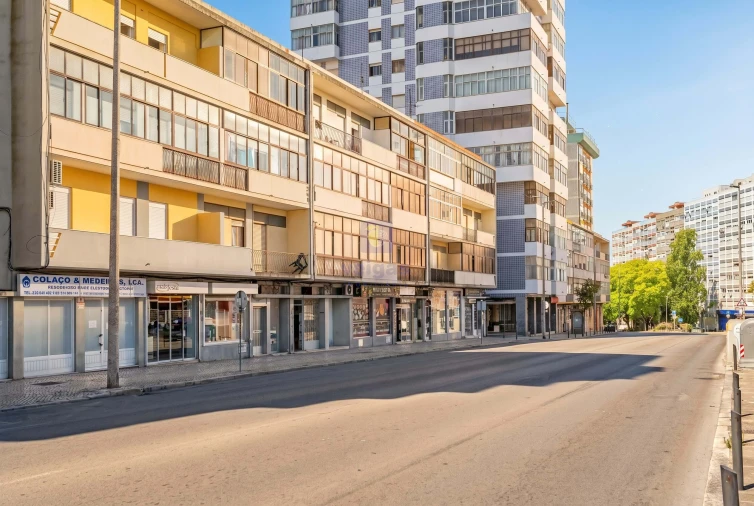 Apartamento T4 para Venda em Alto do Seixalinho, Santo André e Verderena Foto 28