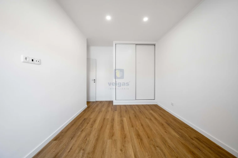 Apartamento T4 para Venda em Alto do Seixalinho, Santo André e Verderena Foto 13