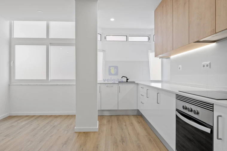 Apartamento T4 para Venda em Alto do Seixalinho, Santo André e Verderena Foto 6