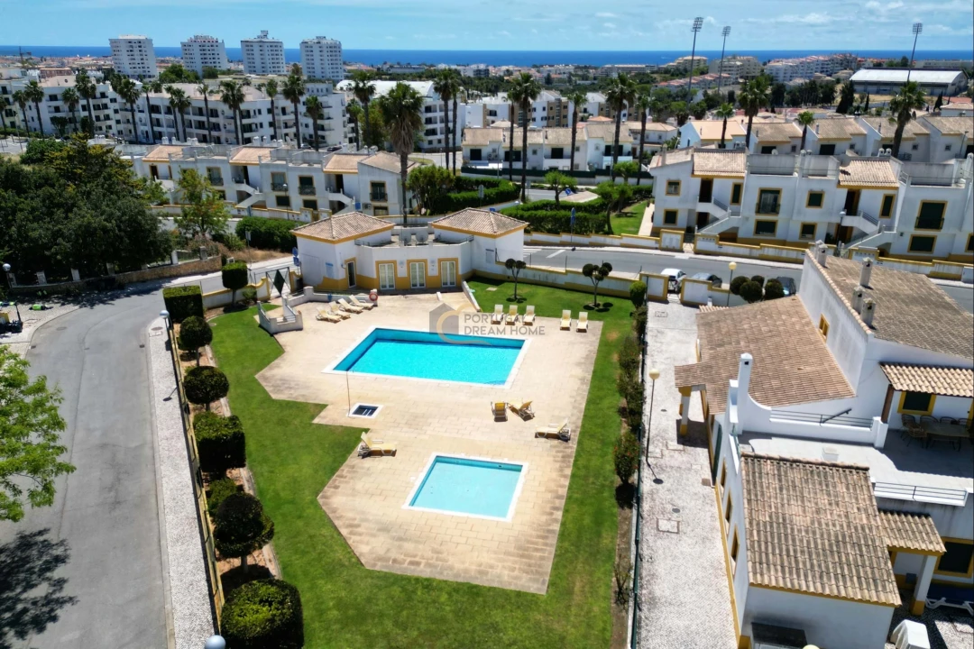 Apartamento T1 para Venda em Albufeira e Olhos de Água Foto 17