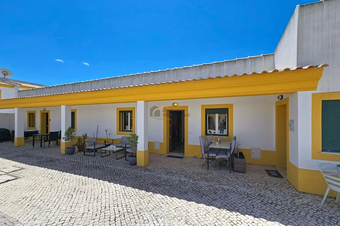 Apartamento T1 para Venda em Albufeira e Olhos de Água Foto 1
