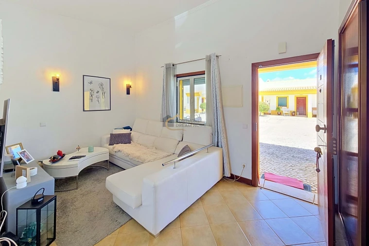 Apartamento T1 para Venda em Albufeira e Olhos de Água Foto 4
