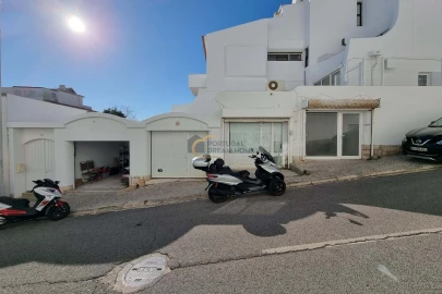 Garagem para Venda em Albufeira e Olhos de Água