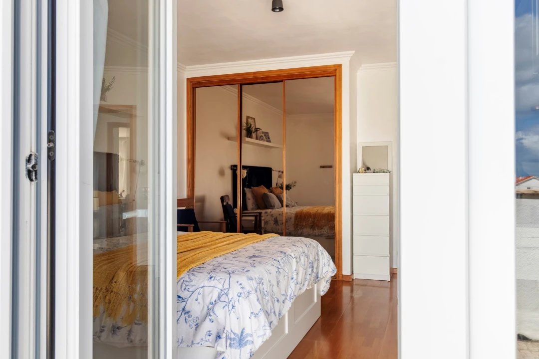 Apartamento T2 para Venda em Colares Foto 24