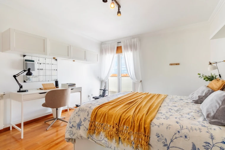 Apartamento T2 para Venda em Colares Foto 25