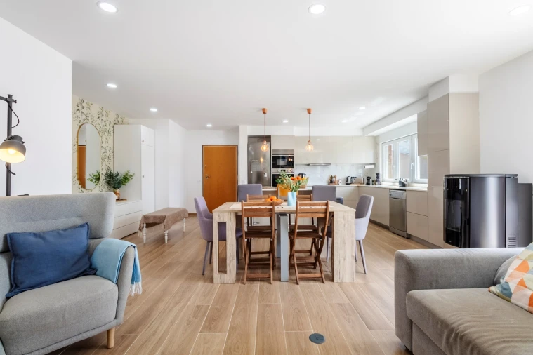 Apartamento T2 para Venda em Colares Foto 11