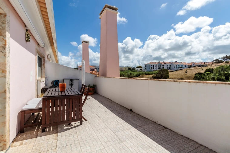 Apartamento T2 para Venda em Colares Foto 19