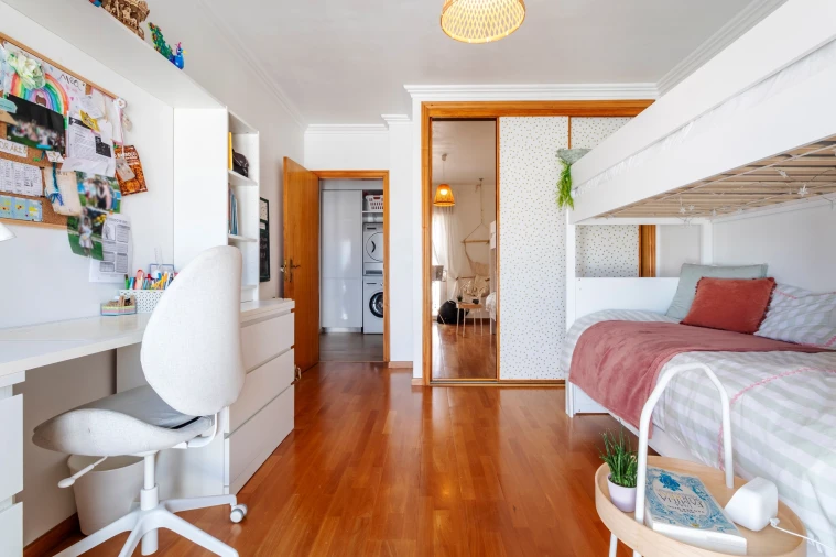 Apartamento T2 para Venda em Colares Foto 30