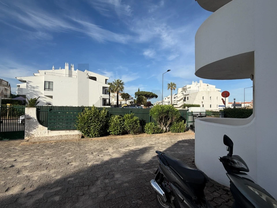 Apartamento T1 para Venda em Albufeira e Olhos de Água Foto 21