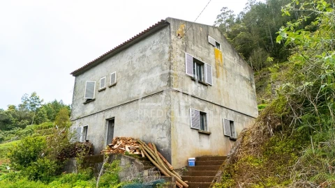 Moradia T3 para Venda em Santana