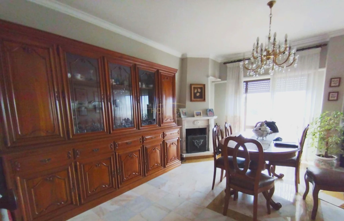 Apartamento T3 para Venda em Agualva e Mira-Sintra Foto 9
