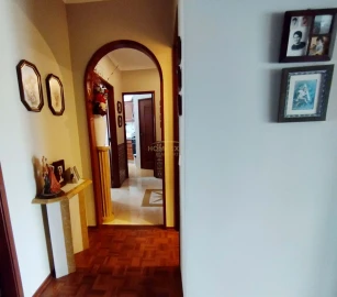Apartamento T3 para Venda em Agualva e Mira-Sintra