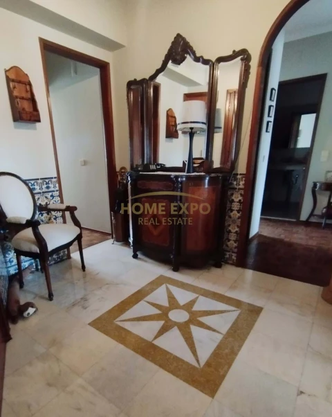 Apartamento T3 para Venda em Agualva e Mira-Sintra