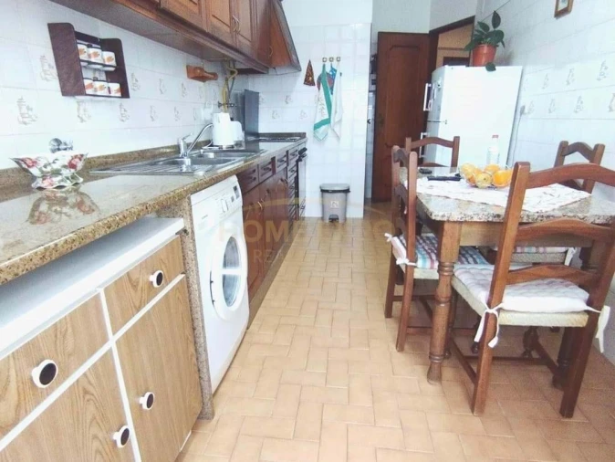 Apartamento T3 para Venda em Agualva e Mira-Sintra Foto 21