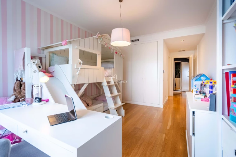 Apartamento T4 para Venda em Parque das Nações Foto 29