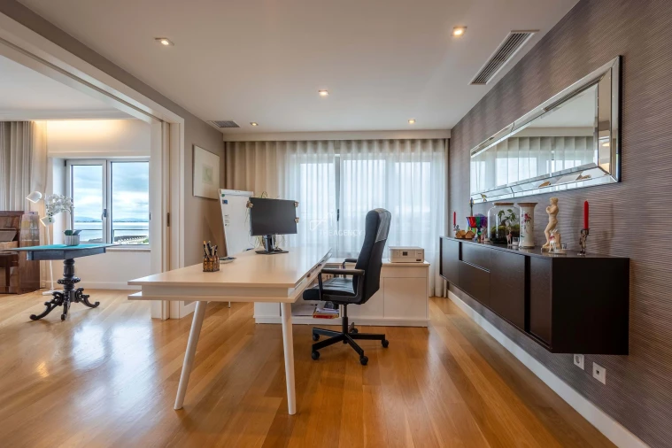 Apartamento T4 para Venda em Parque das Nações Foto 19