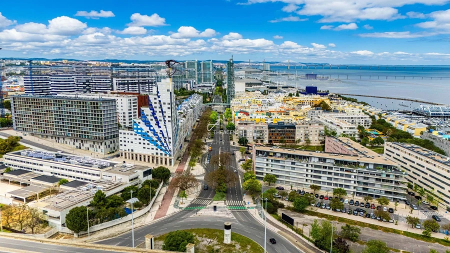 Apartamento T4 para Venda em Parque das Nações Foto 35