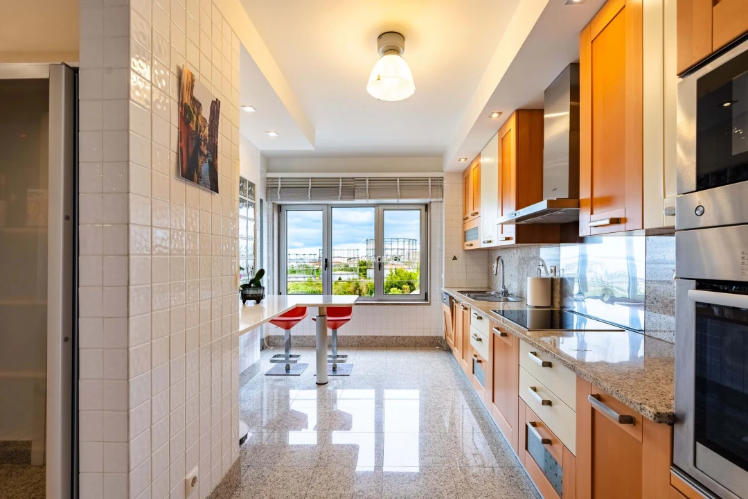 Apartamento T4 para Venda em Parque das Nações Foto 13